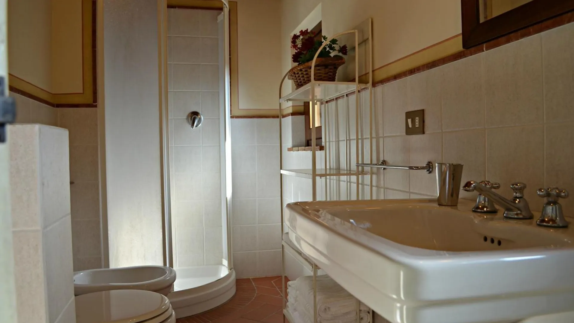 Podere Sant'Antonio Fauglia Guest house